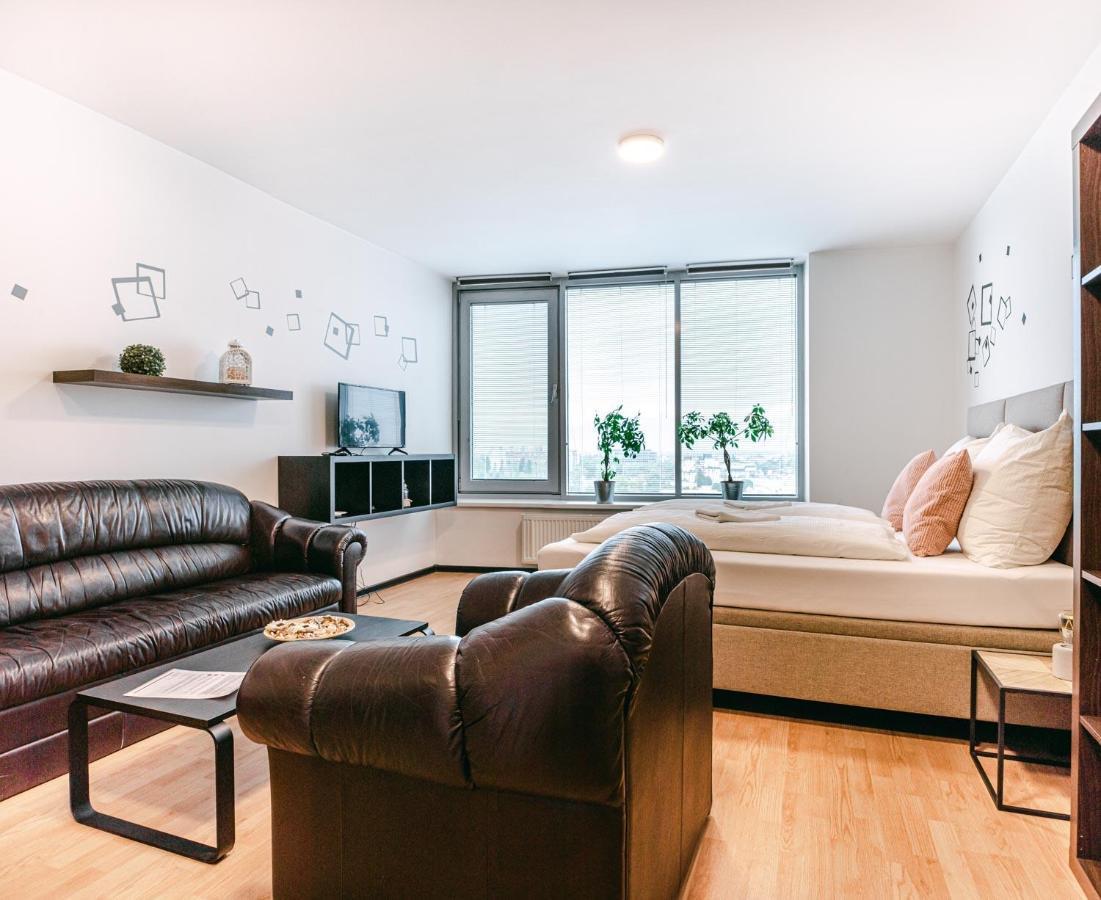 Flora Cozy Apartment Братислава Экстерьер фото
